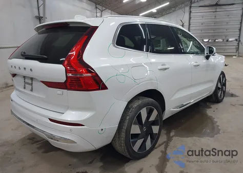 2023 Volvo Xc60 Recharge Plug-In Hybrid T8 Plus Bright Theme из США, поврежденный, VIN YV4H60DN4P1301007